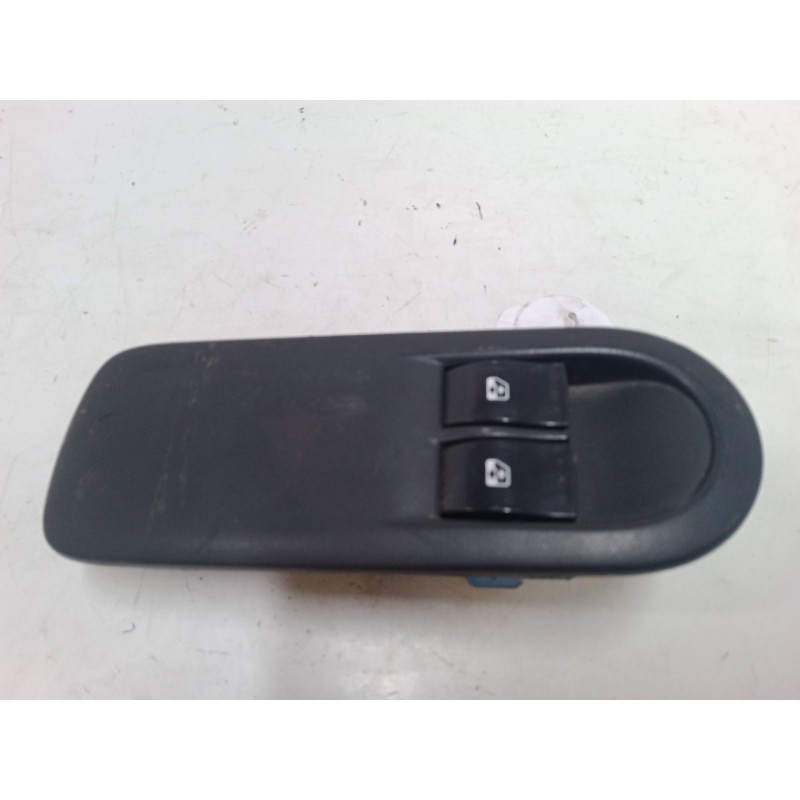 Recambio de mando elevalunas delantero izquierdo para renault megane ii (bm0/1_, cm0/1_) 1.4 16v (bm0b, cm0b) referencia OEM IAM