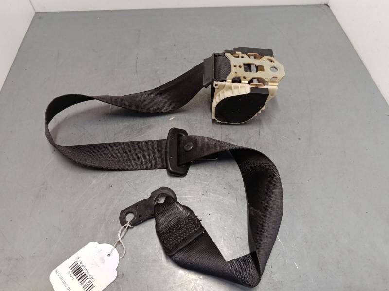CINTURON SEGURIDAD DELANTERO DERECHO 