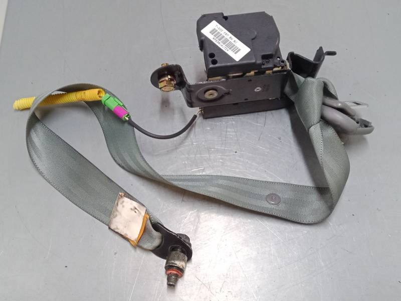 CINTURON SEGURIDAD DELANTERO DERECHO 