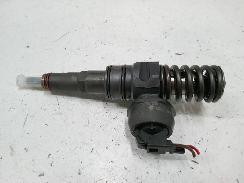 INYECTOR 038130073AG 