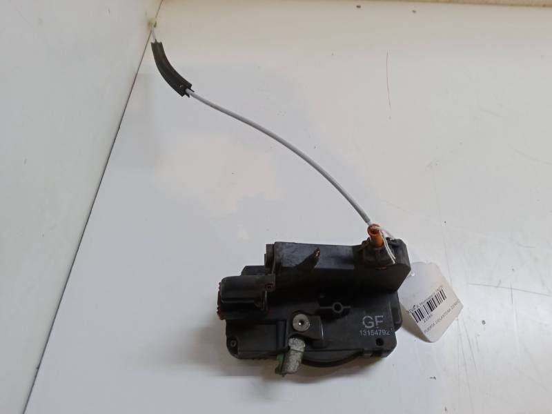 CERRADURA PUERTA DELANTERA DERECHA 