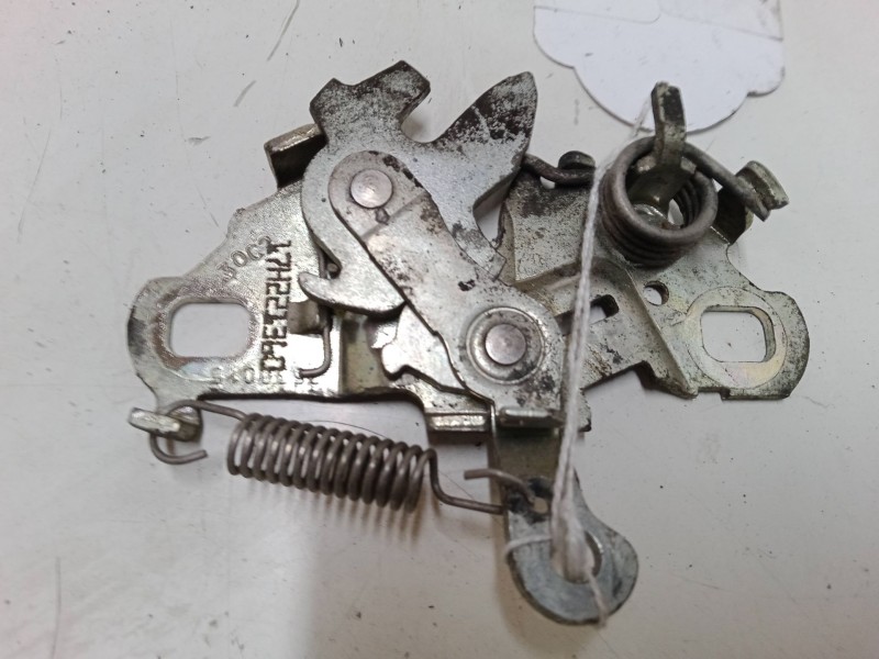 Recambio de cerradura capo para peugeot 208 i (ca_, cc_) 1.4 hdi referencia OEM IAM   