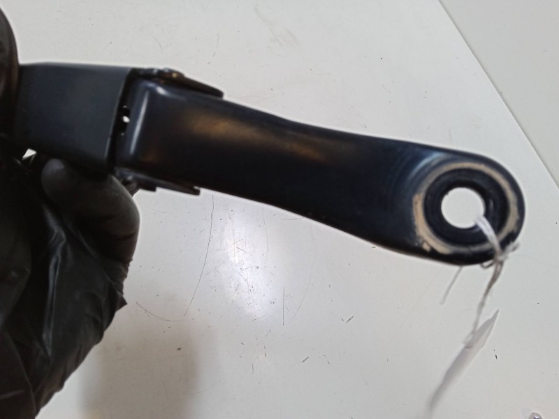 Recambio de brazo limpia delantero izquierdo para peugeot 208 i (ca_, cc_) 1.4 hdi referencia OEM IAM   