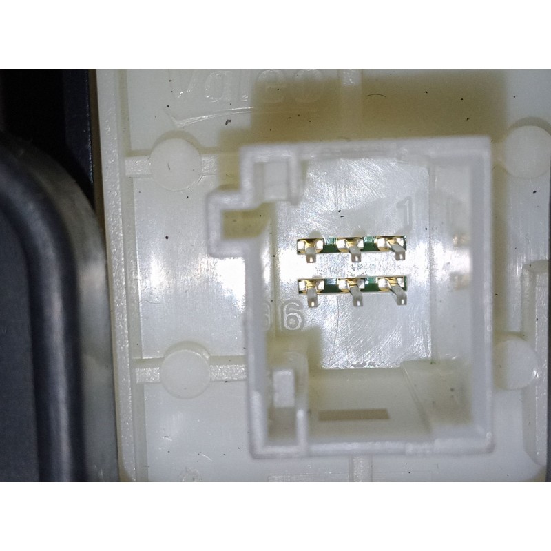 Recambio de pantalla multifuncion para peugeot 208 i (ca_, cc_) 1.4 hdi referencia OEM IAM 9801840680  