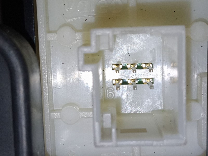 Recambio de pantalla multifuncion para peugeot 208 i (ca_, cc_) 1.4 hdi referencia OEM IAM 9801840680  