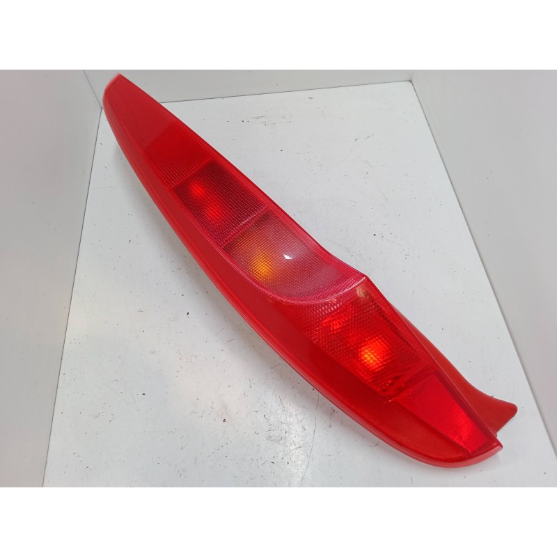 Recambio de piloto trasero izquierdo para fiat punto (188_) 1.2 16v 80 (188.233, .235, .253, .255, .333, .353, .639,... referenc