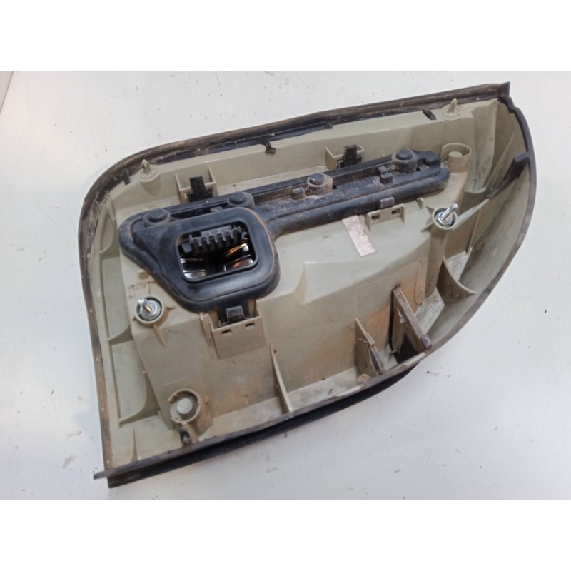 Recambio de piloto trasero derecho para opel zafira a monospace (t98) 2.0 dti 16v (f75) referencia OEM IAM   