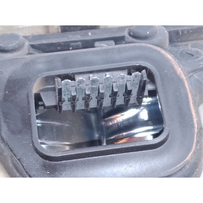 Recambio de piloto trasero derecho para opel zafira a monospace (t98) 2.0 dti 16v (f75) referencia OEM IAM   