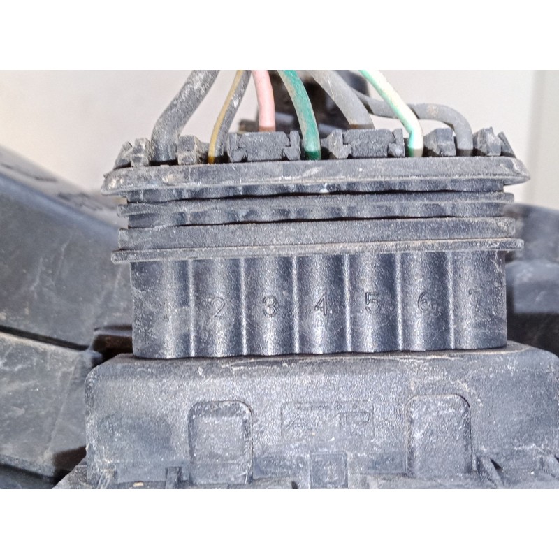 Recambio de faro derecho para fiat punto (188_) 1.2 16v 80 (188.233, .235, .253, .255, .333, .353, .639,... referencia OEM IAM  