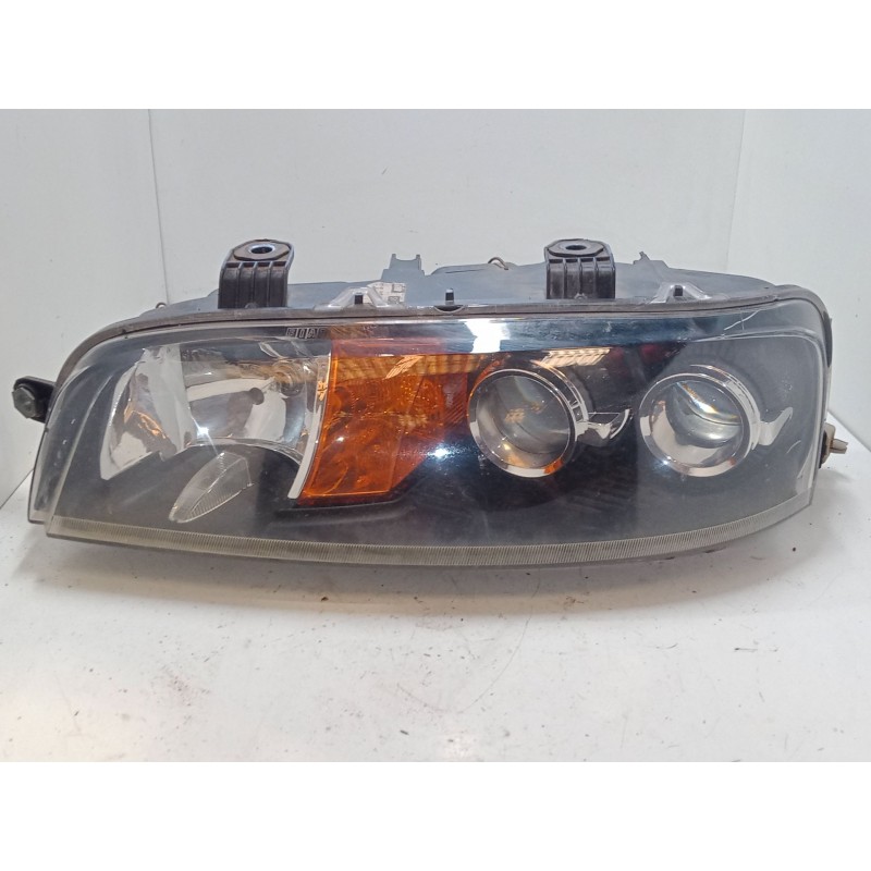 Recambio de faro izquierdo para fiat punto (188_) 1.2 16v 80 (188.233, .235, .253, .255, .333, .353, .639,... referencia OEM IAM