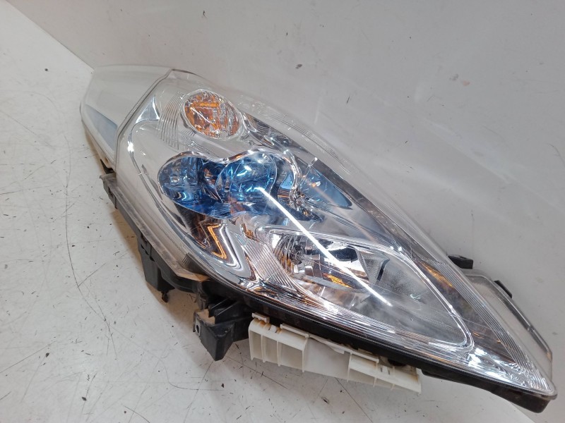 Recambio de faro derecho xenon para nissan leaf (ze0) electric referencia OEM IAM 260103NL5A  1M1300000