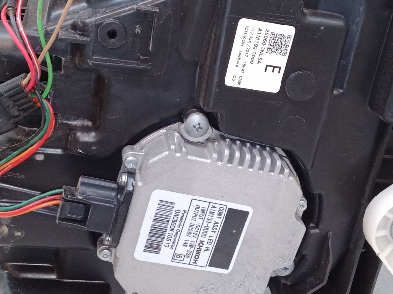 Recambio de faro izquierdo xenon para nissan leaf (ze0) electric referencia OEM IAM 260603NL5A  1M1300000