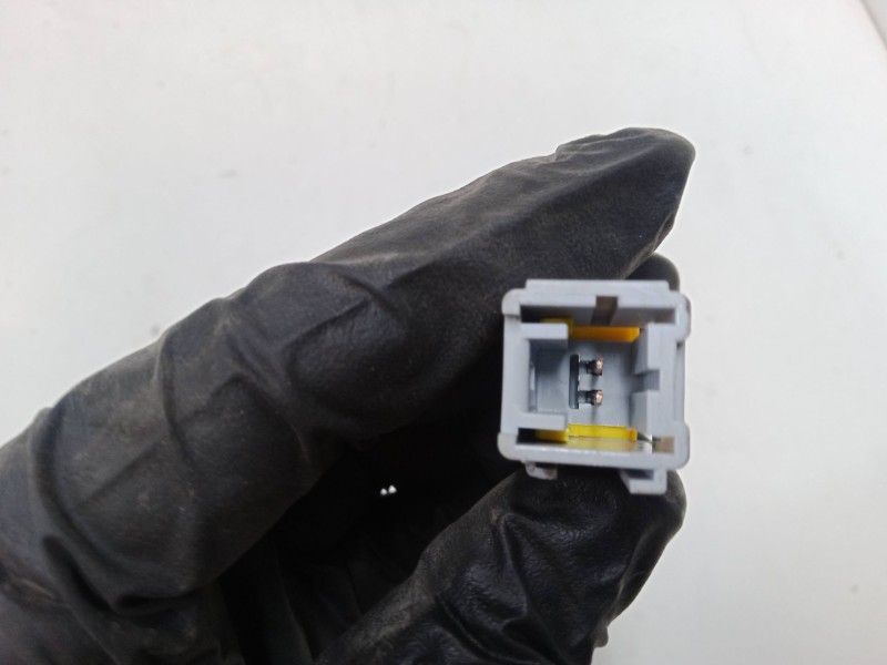 Recambio de anclaje cinturon delantero derecho para peugeot 208 i (ca_, cc_) 1.4 hdi referencia OEM IAM   