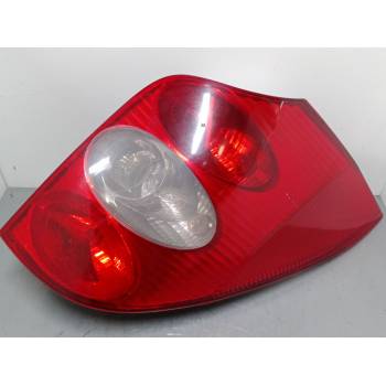 PILOTO TRASERO DERECHO 8200002472 