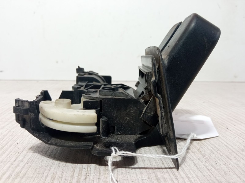 Recambio de cerradura maletero / porton para audi a3 sportback (8pa) 1.9 tdi referencia OEM IAM 8P4827520  