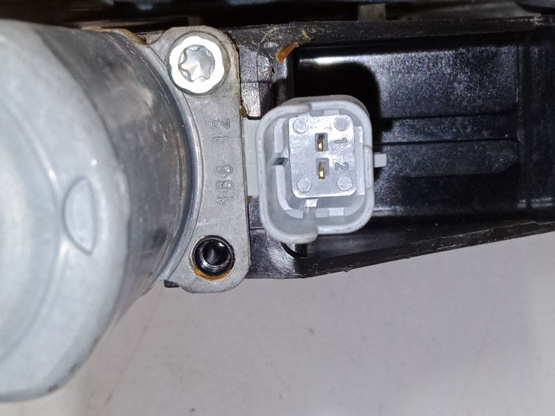 Recambio de elevalunas electrico delantero izquierdo para peugeot 208 i (ca_, cc_) 1.4 hdi referencia OEM IAM 9673154380  967425