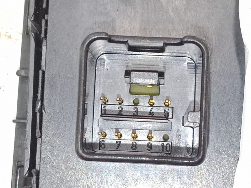 Recambio de mando elevalunas delantero izquierdo para seat leon (1p1) 1.9 tdi referencia OEM IAM   