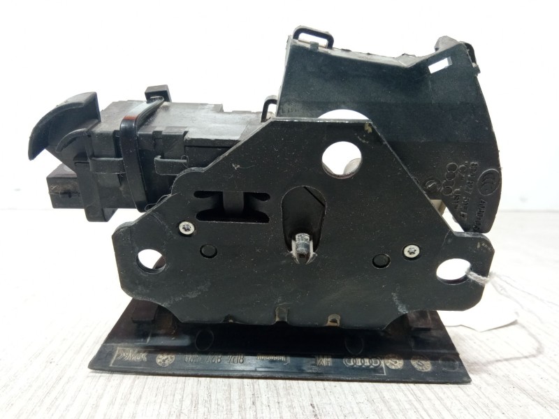 Recambio de cerradura maletero / porton para audi a3 sportback (8pa) 1.9 tdi referencia OEM IAM 8P4827520  