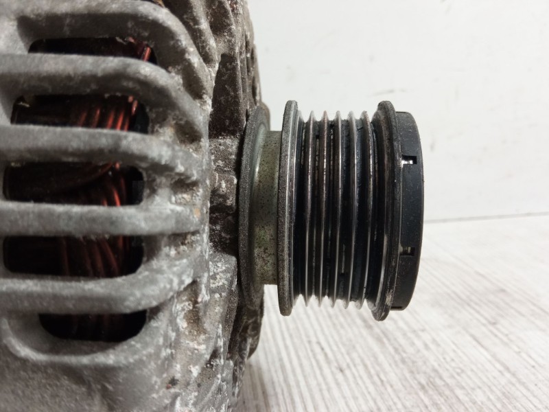 Recambio de alternador para seat leon (1p1) 1.6 tdi referencia OEM IAM TG14C011  