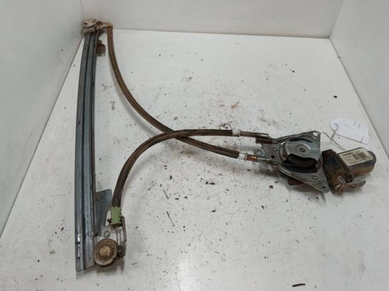 ELEVALUNAS ELECTRICO DELANTERO DERECHO 