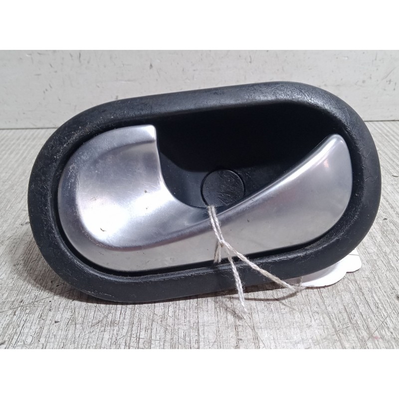 Recambio de maneta interior puerta delantera izquierda para renault scénic ii (jm0/1_) 1.5 dci (jm1e, jm16) referencia OEM IAM  