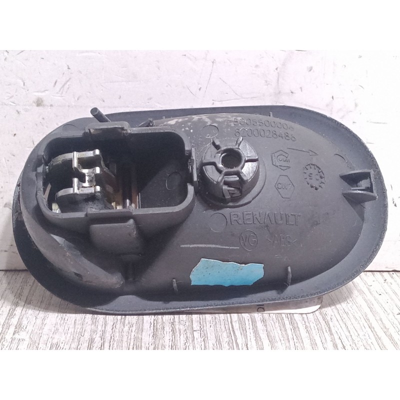 Recambio de maneta interior puerta trasera derecha para renault scénic ii (jm0/1_) 1.5 dci (jm1e, jm16) referencia OEM IAM   