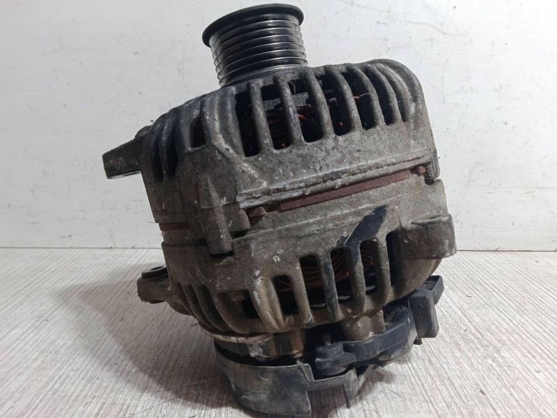Recambio de alternador para nissan primastar autobús (x83) dci 150 referencia OEM IAM 8200190721  0124525044