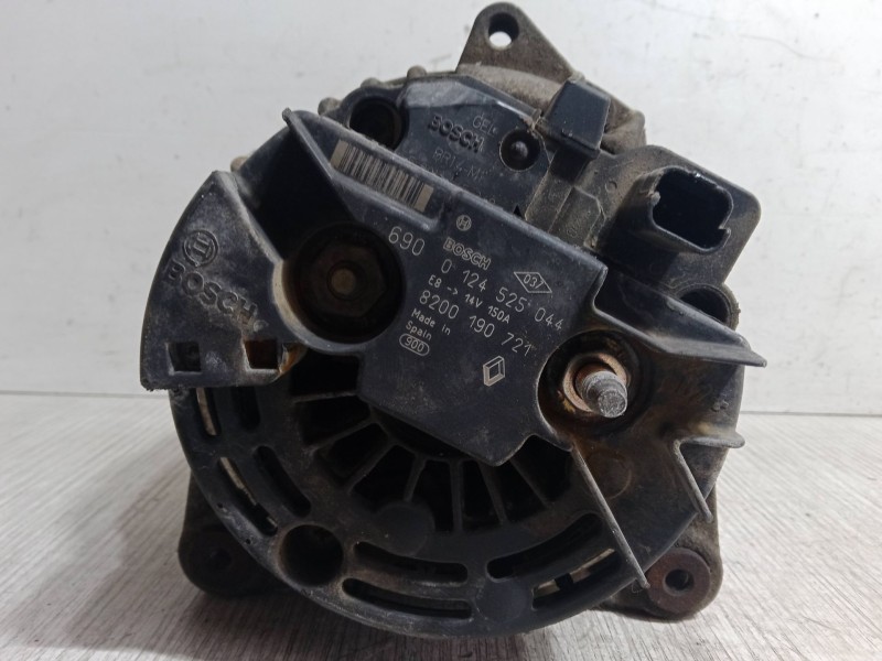 Recambio de alternador para nissan primastar autobús (x83) dci 150 referencia OEM IAM 8200190721  0124525044
