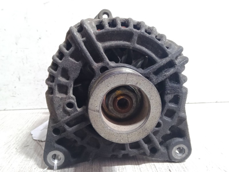 Recambio de alternador para nissan primastar autobús (x83) dci 150 referencia OEM IAM 8200190721  0124525044