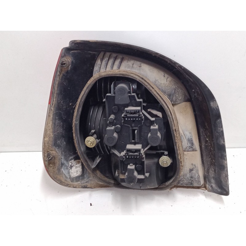 Recambio de piloto trasero derecho para renault scénic i monospace (ja0/1_, fa0_) 1.9 dci (ja05, ja1f) referencia OEM IAM   