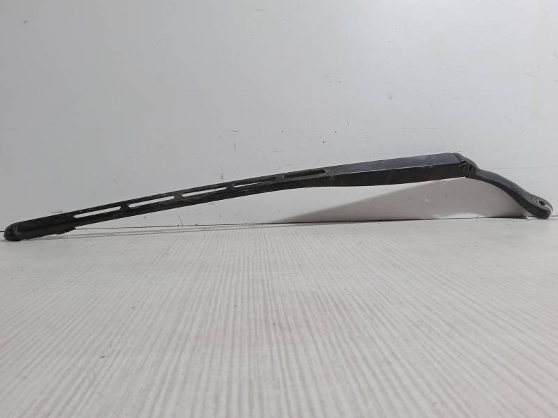 BRAZO LIMPIA DELANTERO IZQUIERDO 