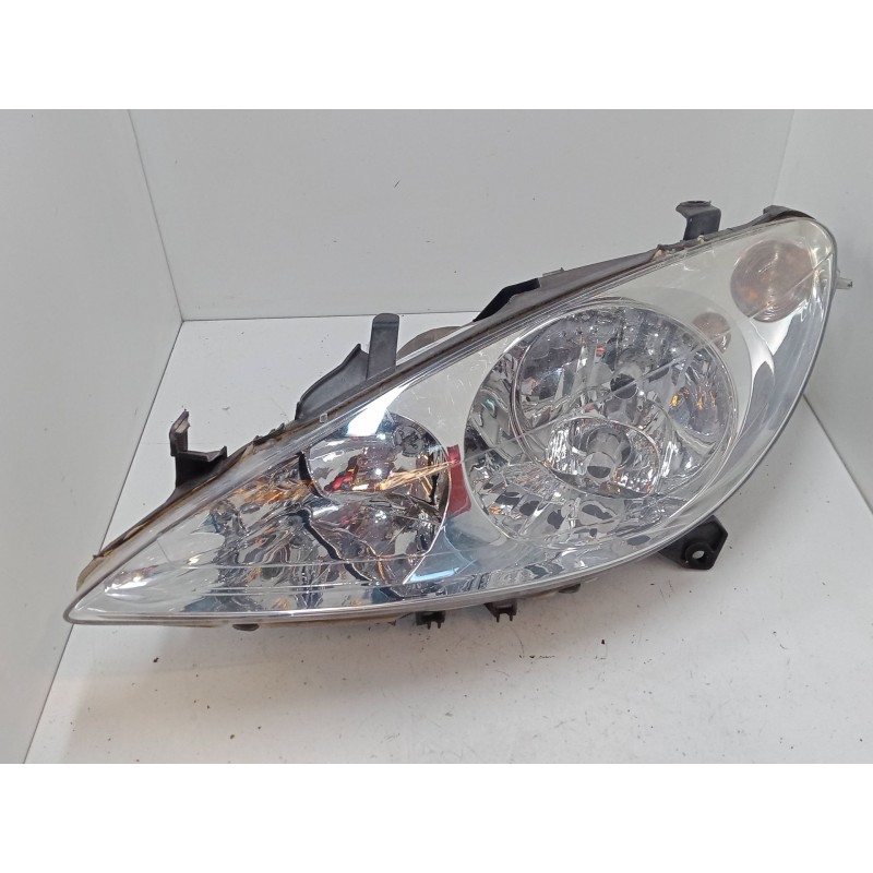 Recambio de faro izquierdo para peugeot 307 (3a/c) 2.0 hdi 135 referencia OEM IAM 9634369580  