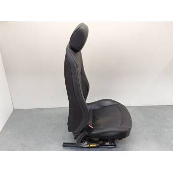 ASIENTO DELANTERO IZQUIERDO 
