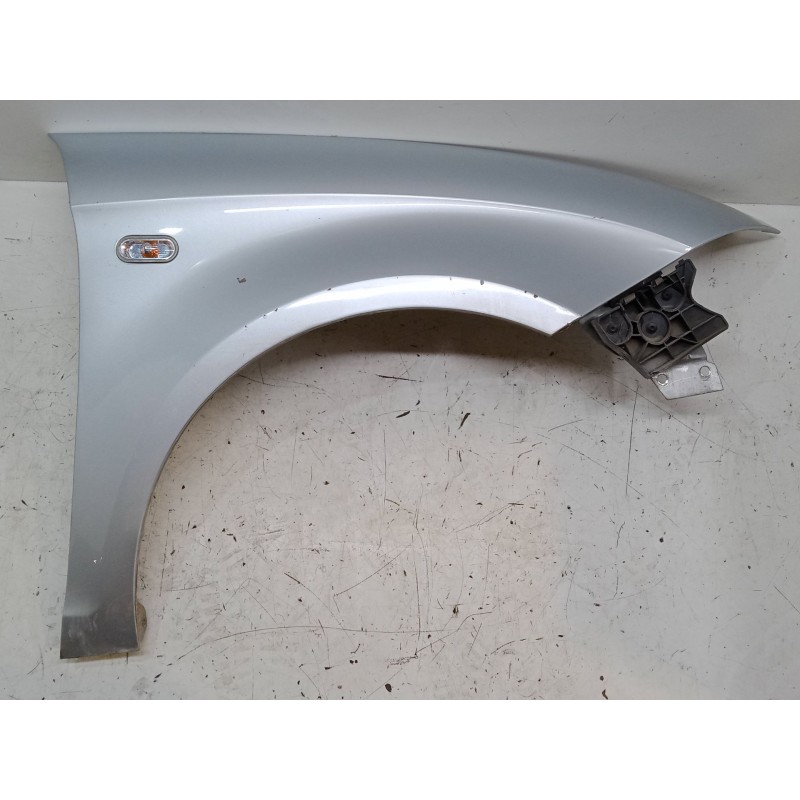 Recambio de aleta delantera derecha para seat toledo iii (5p2) 2.0 tdi 16v referencia OEM IAM   