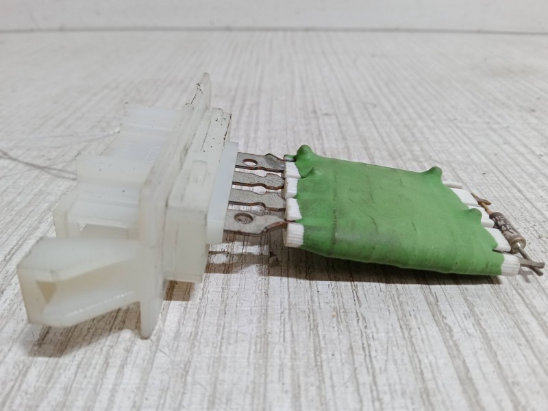 Recambio de resistencia calefaccion para opel corsa c (x01) 1.2 (f08, f68) referencia OEM IAM   