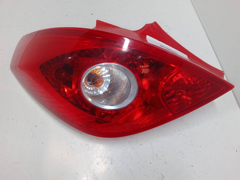 Recambio de piloto trasero izquierdo para opel corsa d (s07) 1.3 cdti (l08, l68) referencia OEM IAM 89316515  