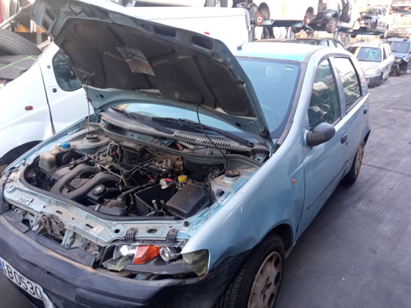 fiat punto (188_) del año 2000