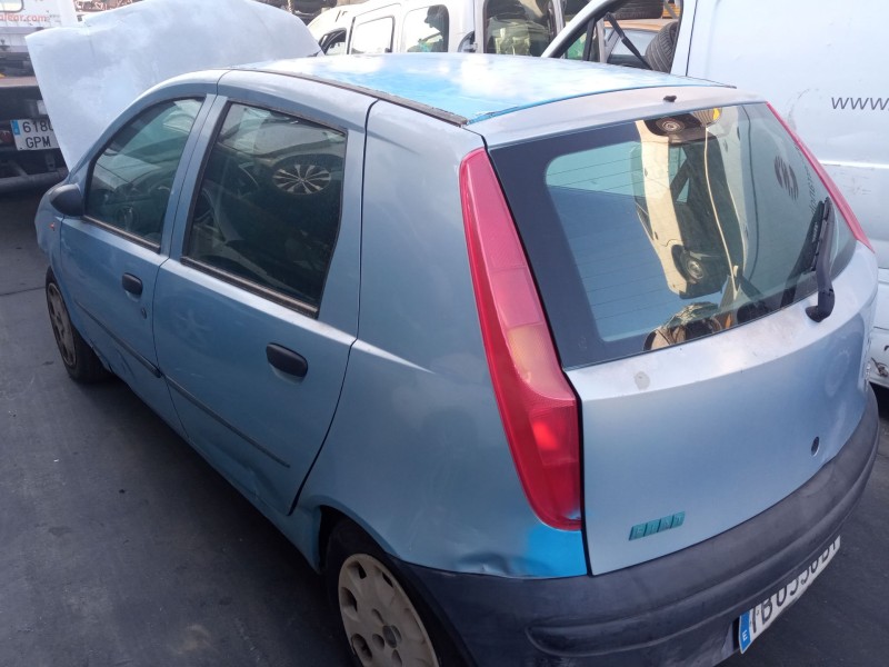fiat punto (188_) del año 2000