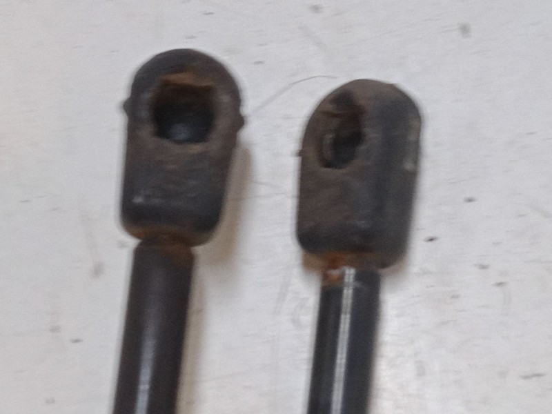 Recambio de amortiguadores malet/porton para honda cr-v iii (re_) 2.2 i-ctdi 4wd (re6) referencia OEM IAM   