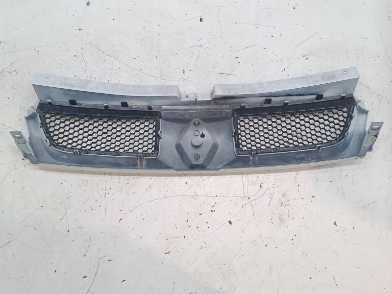 Recambio de rejillas capo para renault trafic ii furgoneta (fl) 1.9 dci 80 (fl0b) referencia OEM IAM   