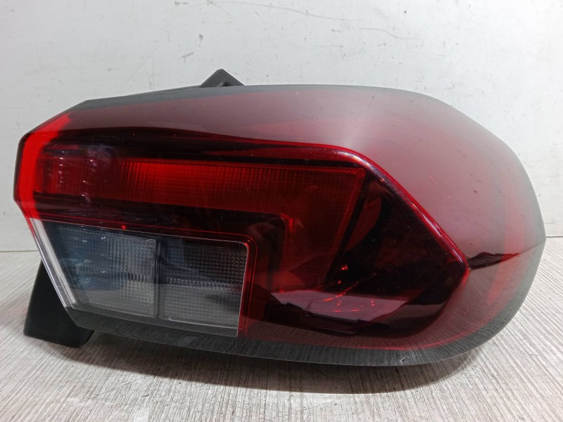 Recambio de piloto trasero derecho para opel corsa f (p2jo) 1.2 (68) referencia OEM IAM 9829317280  