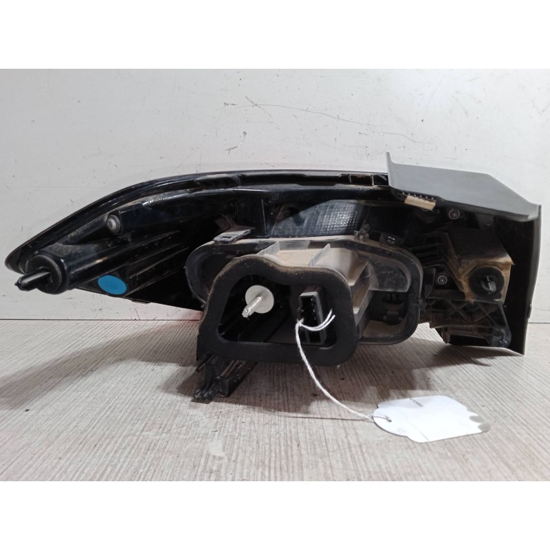 Recambio de piloto trasero derecho para opel corsa f (p2jo) 1.2 (68) referencia OEM IAM 9829317280  