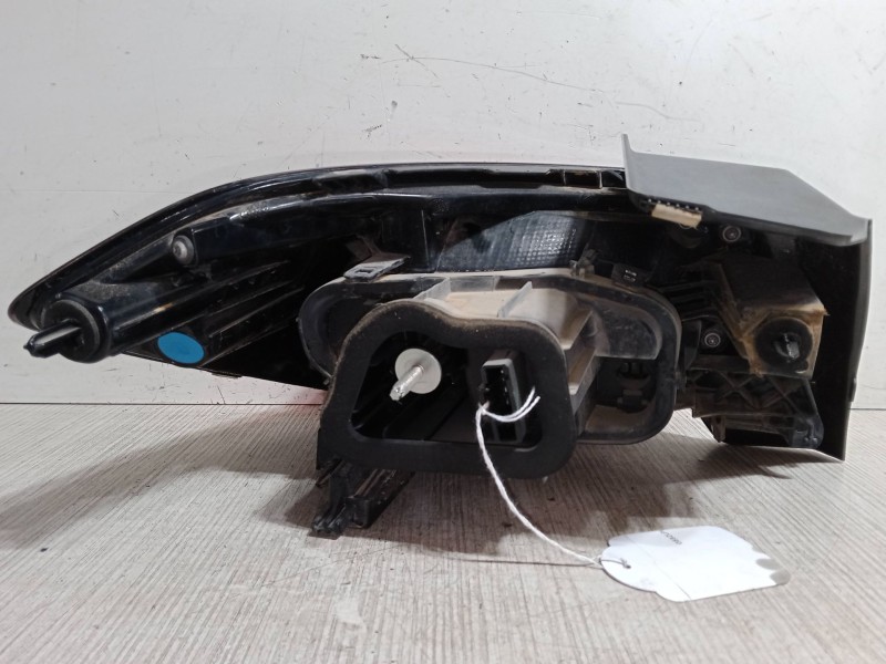 Recambio de piloto trasero derecho para opel corsa f (p2jo) 1.2 (68) referencia OEM IAM 9829317280  