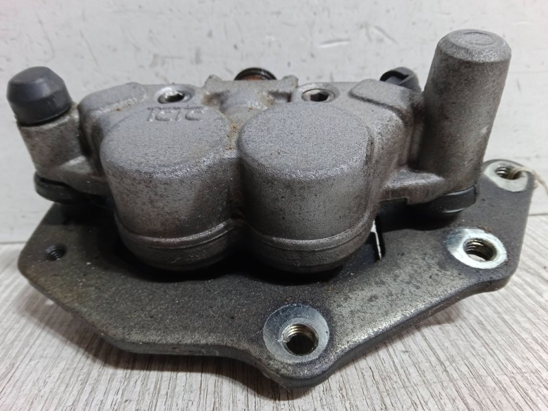 Recambio de pinza freno delantera derecha para hyosung gv gv 650i referencia OEM IAM   