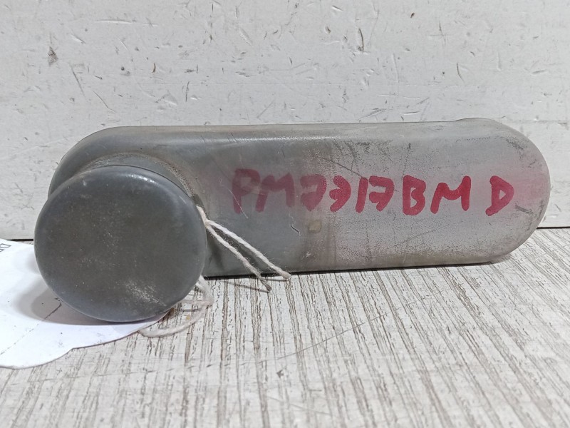 Recambio de maneta elevalunas puerta delantera derecha para iveco 120e18 eurocargo referencia OEM IAM   