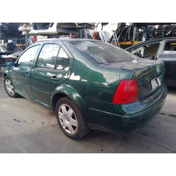 VOLKSWAGEN BORA I (1J2) de desguace