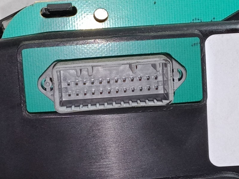 Recambio de cuadro instrumentos para dacia sandero 1.4 (bs0c, bs0a, bs0g, bs1f, bs0e) referencia OEM IAM   