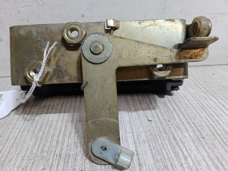 Recambio de maneta interior puerta delantera izquierda para daf fa 1000 referencia OEM IAM   