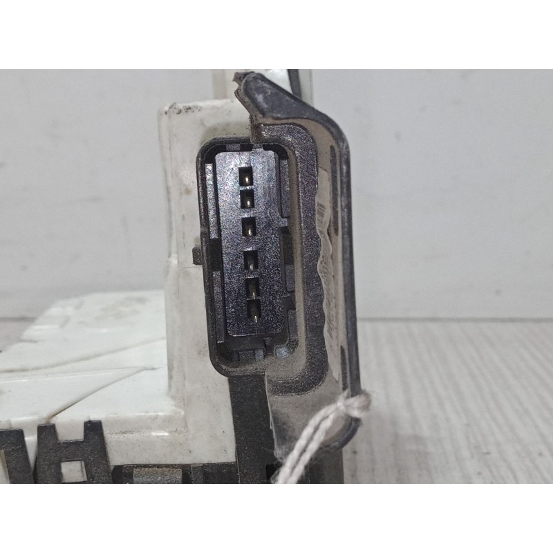 Recambio de cerradura puerta delantera derecha para peugeot partner furgoneta/monovolumen 1.6 hdi 16v referencia OEM IAM A01454  Recambio de cerradura puerta delantera derecha para peugeot partner furgoneta/monovolumen 1.6 hdi 16v referencia OEM IAM A01454