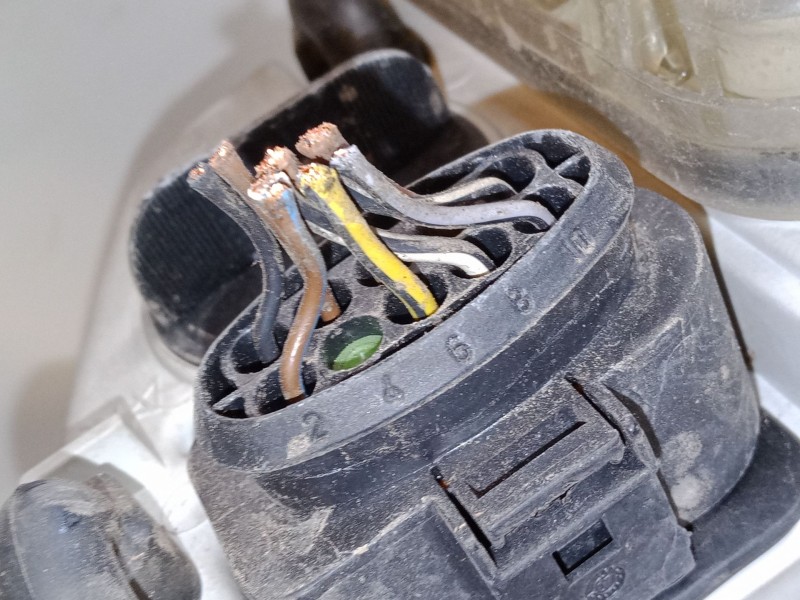 Recambio de faro izquierdo para skoda octavia ii combi (1z5) 1.9 tdi referencia OEM IAM   